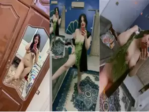 Hot Desi girl Shows her Nude Body part 1