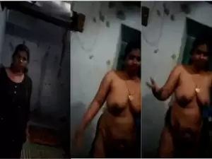 Desi Call Girl Shows Nude Body