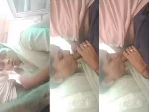 Desi Vlg Wife Sucking Dick