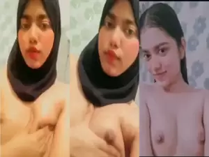 Sexy Desi girl Shows her Boobs