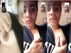 Cute Desi girl Shows Boobs For Lover part 1