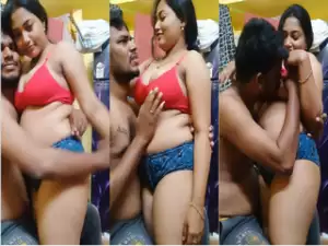 Sexy Desi Girl Boobs Sucking