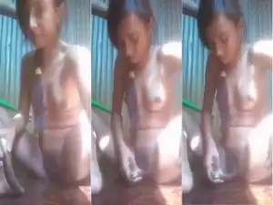 Desi Vlg Girl Masturbating