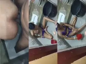 Desi Bhabhi bathing and Fucking