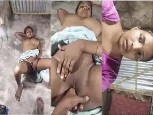 Desi Wife Pussy Fingering and Fucking