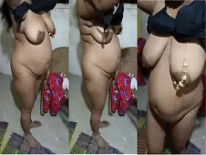 Desi Bhabhi Wearing Cloths