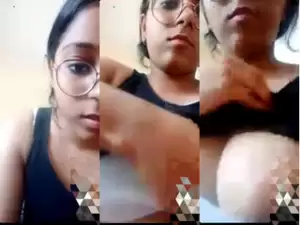 Desi Girl Shows Boobs On VC
