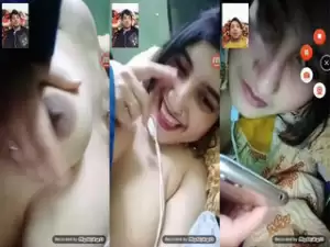Sexy Desi girl Shows her Boobs and pussy