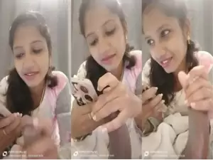 Desi Tamil girl Handjob