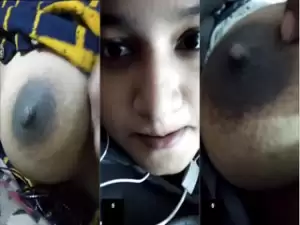 Desi Girl Shows Her Boobs