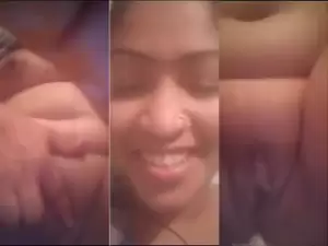 Cute Desi girl Shows her Nude Body