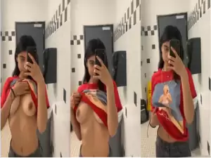 Cute Desi girl Record Selfie