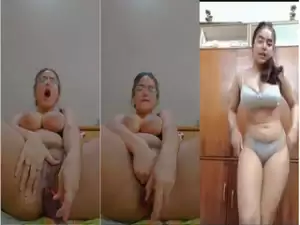Horny Desi Girl Masturbating