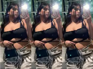 Horny Desi Girl Shows Nude Body