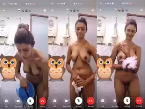 Cute Desi Girl Bathing