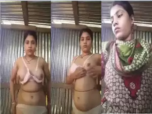 Desi Bhabhi Shows For Lover