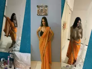 Desi Girl Shows her Big Boobs