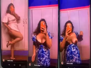 Sexy Desi Girl Shows Boob