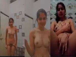 Desi Girl Striping and Shows Her Nude Body