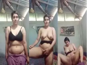 Desi girl Shows Her Nude Body