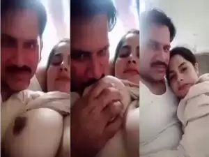 Paki Cpl Romance and Boobs Sucking