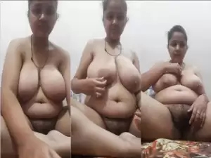 Desi BBW Bhabhi Shows Nude Body