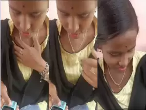 Desi Girl Boobs pressing By Lover