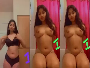 Desi Girl Shows Her Nude Body
