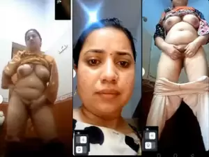 Horny Desi Bhabhi Shows Her Nude Body Part 2