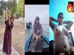 Desi GirlShows Boobs and Pussy