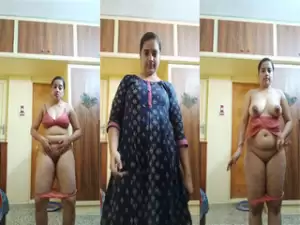 Sexy Desi Girl Shows Nude Body Part 1