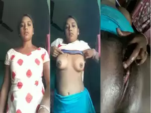 Desi Vlg Girl Shows Boobs and Pussy