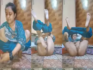 Horny Desi Bhabhi Masturbating