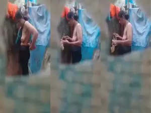 Desi Wife Bathing Capture In Hidden Cam