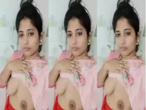 Horny Desi Girl Masturbating