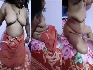 Desi Bhabhi Striping Cloths and Shows Nude Body