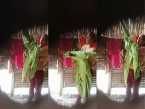 Desi Bhabhi Boobs Video Record