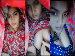 Sexy Desi girl Shows Her Boobs and Pussy Part 2