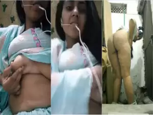 Sexy Paki Bhabhi Shows Her Nude Body