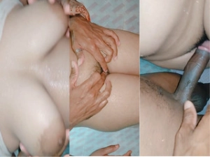 Desi Cpl Romance and Fucking In Bathrom