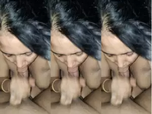 Sexy Desi Bhabhi Blowjob