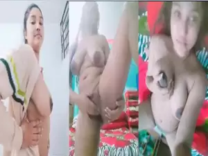 Horny Desi Girl Fingering