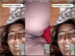 Desi Mature Cpl Romance and FUckingShows Pussy On vC part 2