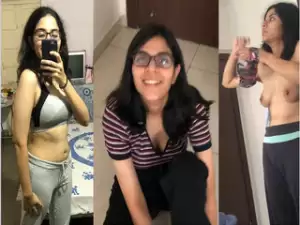 Desi Girl Shows Her Nude Body