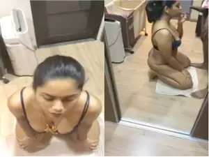 Hot Look Tamil Girl Blowjob