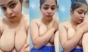 Desi Girl Shows her Big Boobs