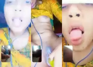 Horny Desi Girl Shows Nude Body On VC