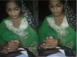 Exclusive- Desi Village Bhabhi Blowjob