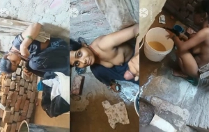 Horny Desi Bhabhi Blowjob