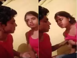 Today Exclusive- Hot Desi Lover Kissing And Bf Try to show Gf Boobs